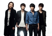 CNBLUE_плакат_002