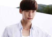 Lee_Jong_Suk_плакат_007